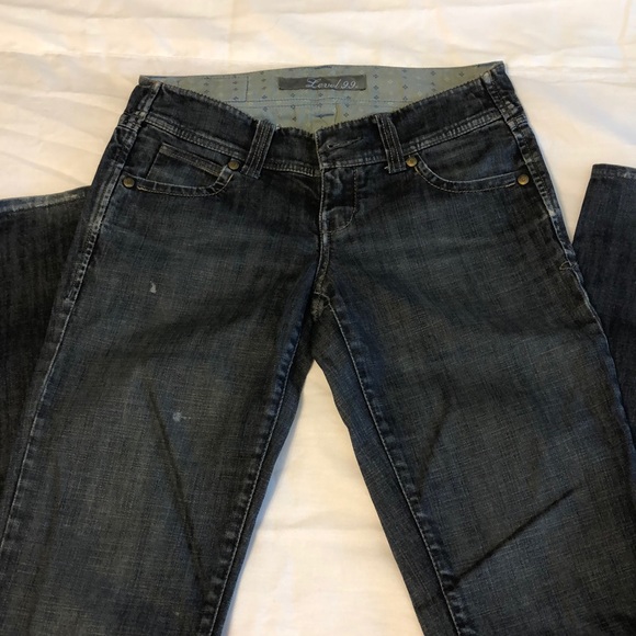 Jeans - Picture 5 of 6